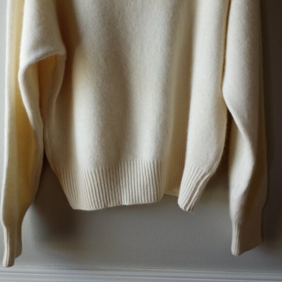 'UNITED COLORS OF BENETTON' Mock Turtle LS Sweater Size - Picture 13 of 16